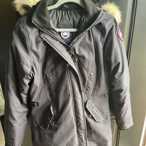 Canada Goose Women’s Shelburne Parka Heritage LARGE NAVY